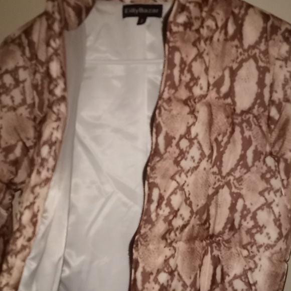 Jacket - Picture 3 of 5